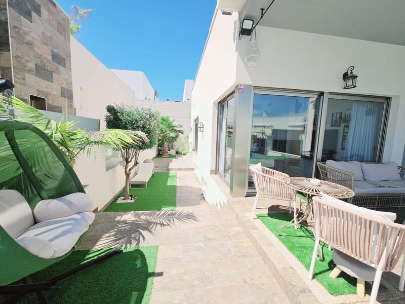 5 bedroom Villa for sale