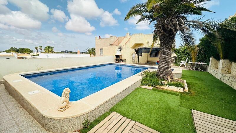 Byhus til salg i Orihuela, Alicante