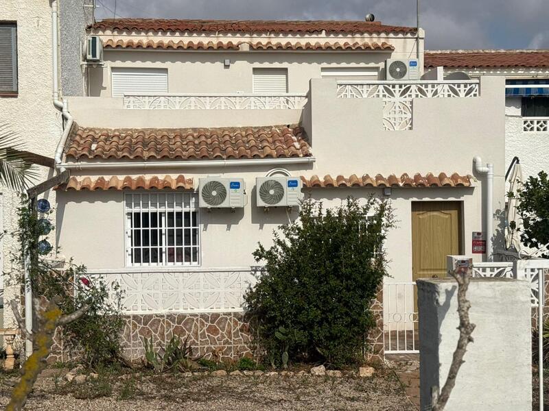 Byhus til salg i Torrevieja, Alicante