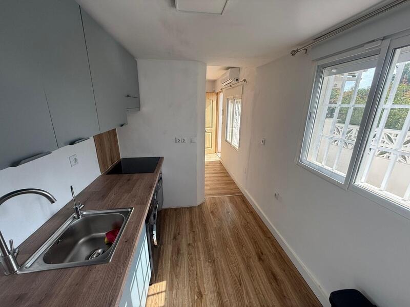 3 slaapkamer Gezinswoning Te koop