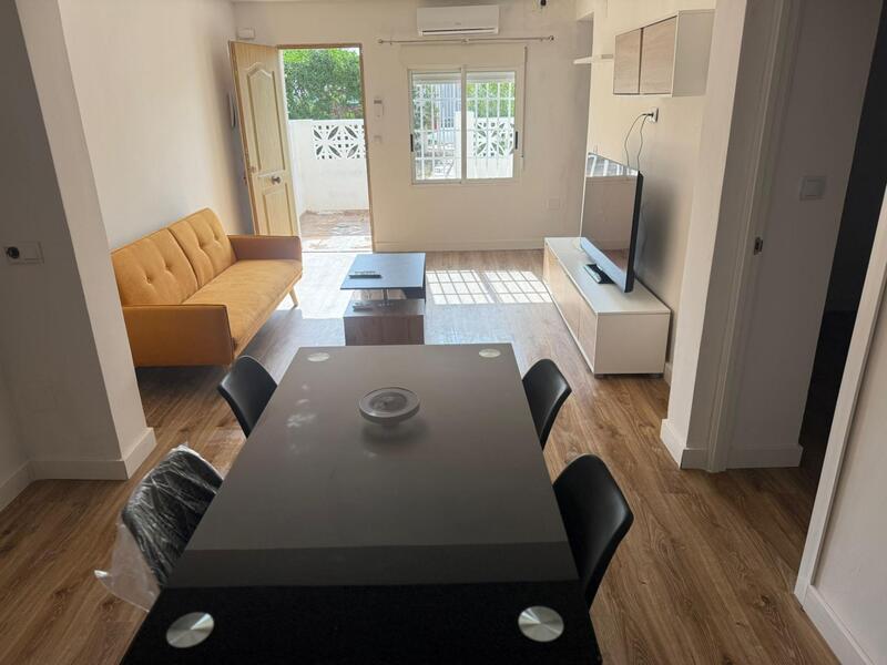3 slaapkamer Gezinswoning Te koop