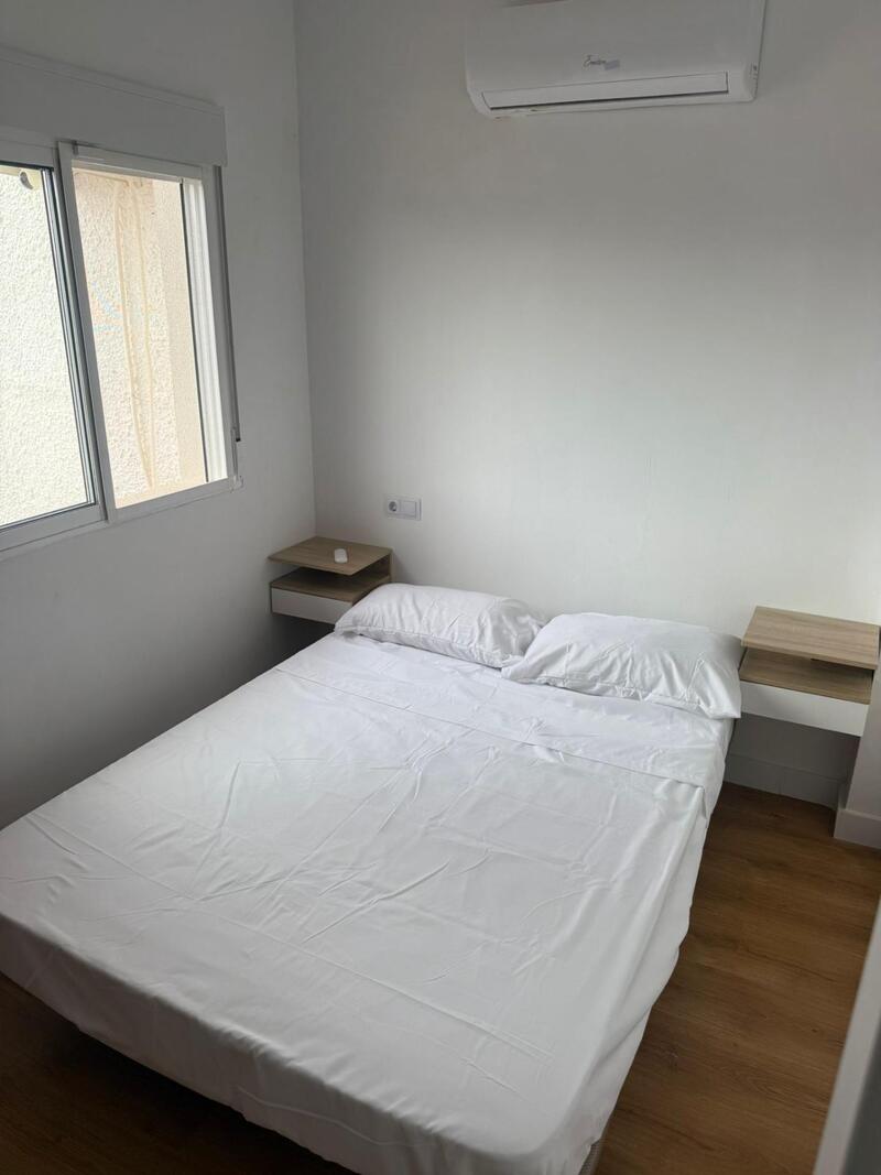 3 slaapkamer Gezinswoning Te koop