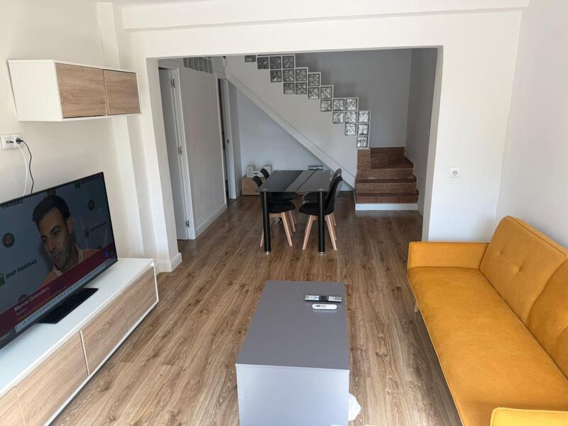 3 slaapkamer Gezinswoning Te koop