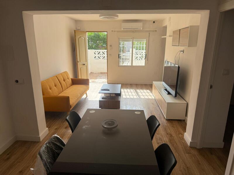 3 slaapkamer Gezinswoning Te koop