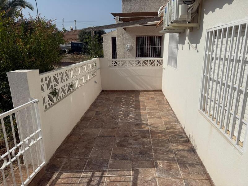 3 slaapkamer Gezinswoning Te koop