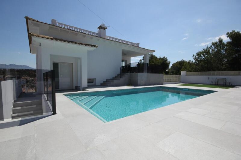 Villa zu verkaufen in La Nucia, Alicante