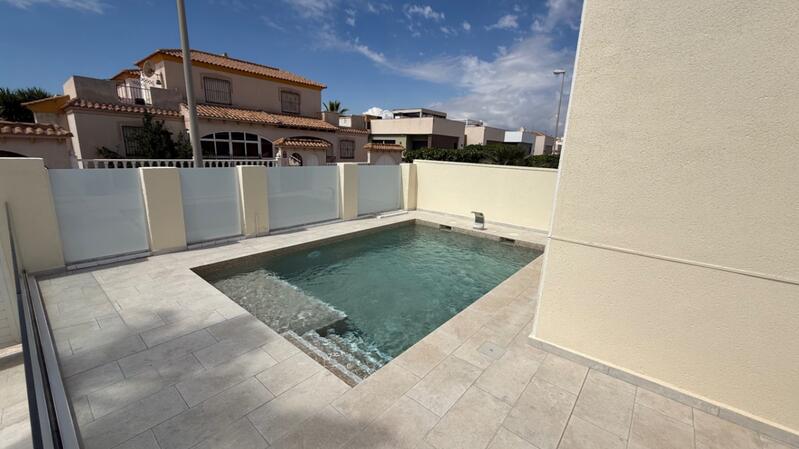 2 Cuarto Villa en venta