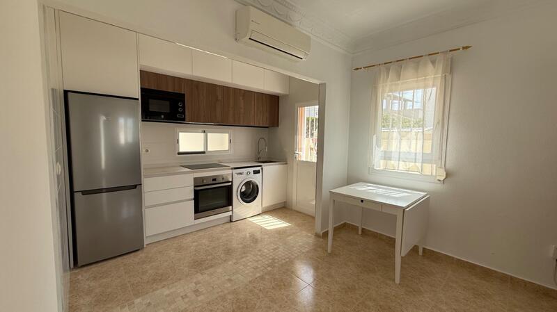 2 Cuarto Villa en venta