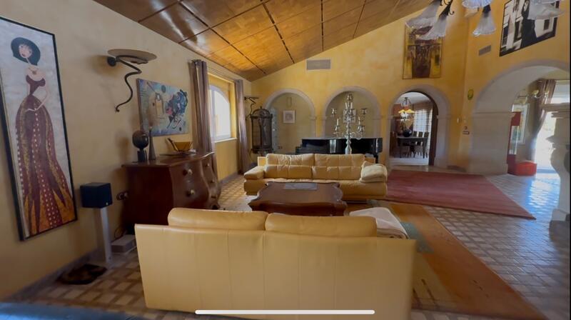 6 Cuarto Villa en venta