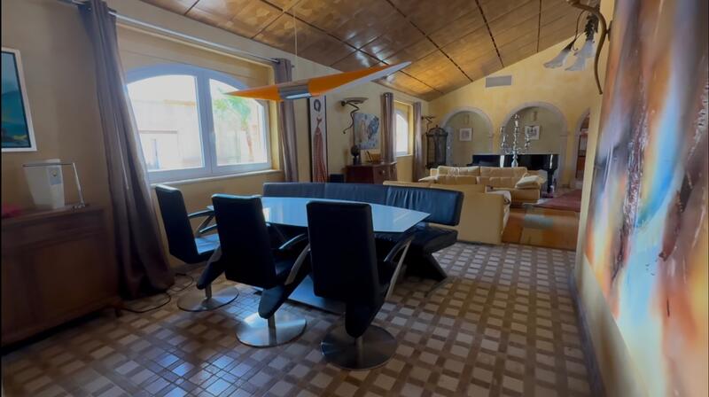 6 Cuarto Villa en venta