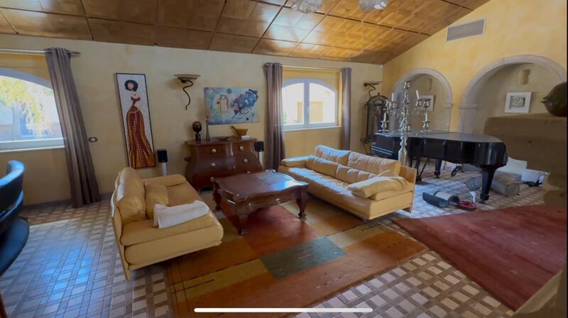 6 Cuarto Villa en venta