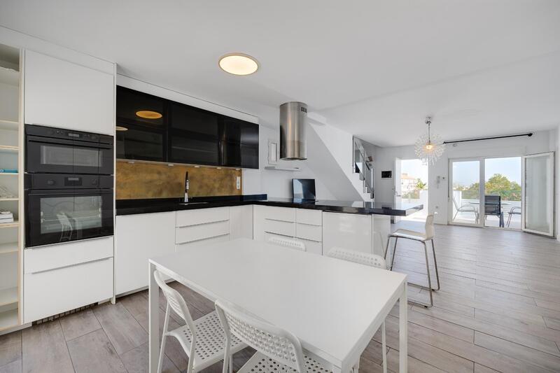 2 Cuarto Villa en venta
