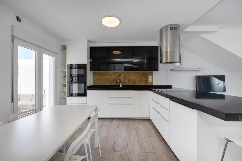 2 Cuarto Villa en venta
