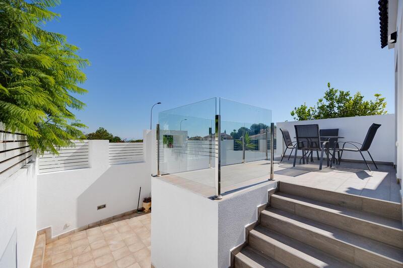 2 Cuarto Villa en venta