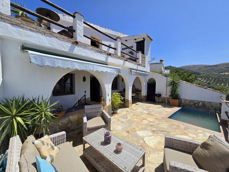 Villa en venta en Periana, Málaga