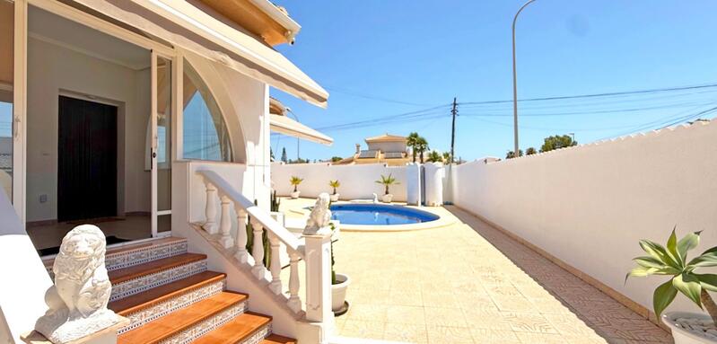3 slaapkamer Villa Te koop