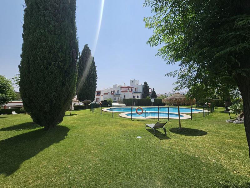 4 bedroom Townhouse for sale