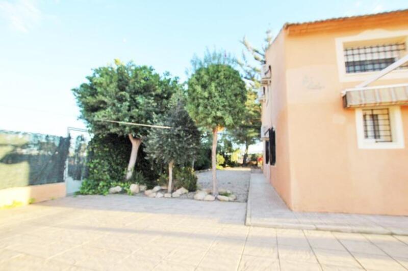 5 bedroom Country House for sale