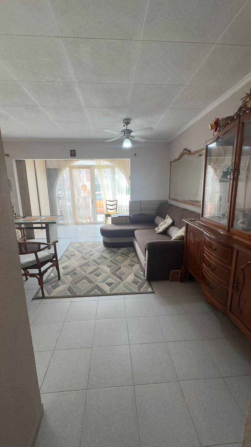 2 Cuarto Villa en venta