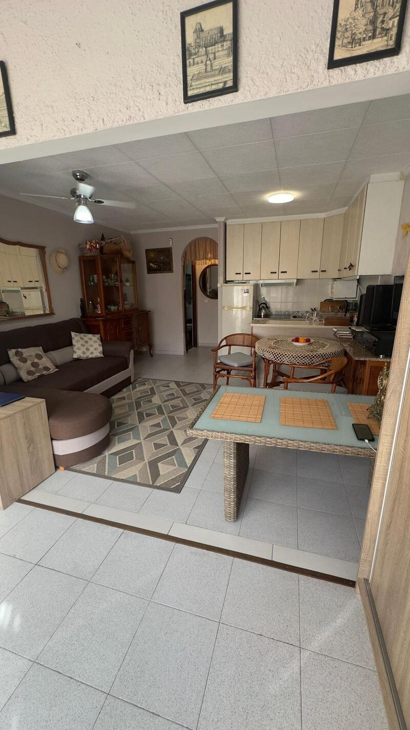 2 Cuarto Villa en venta