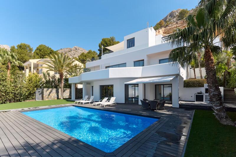 Villa en venta en Altea, Alicante
