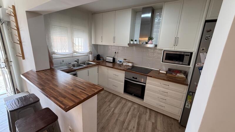 4 Cuarto Villa en venta
