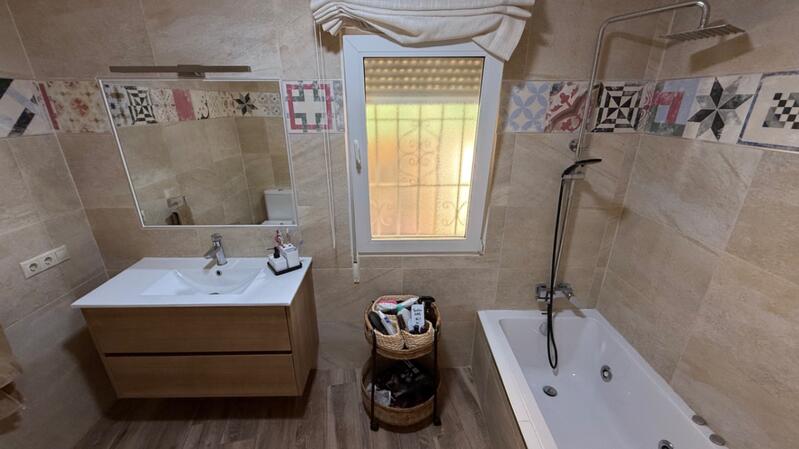 4 Cuarto Villa en venta
