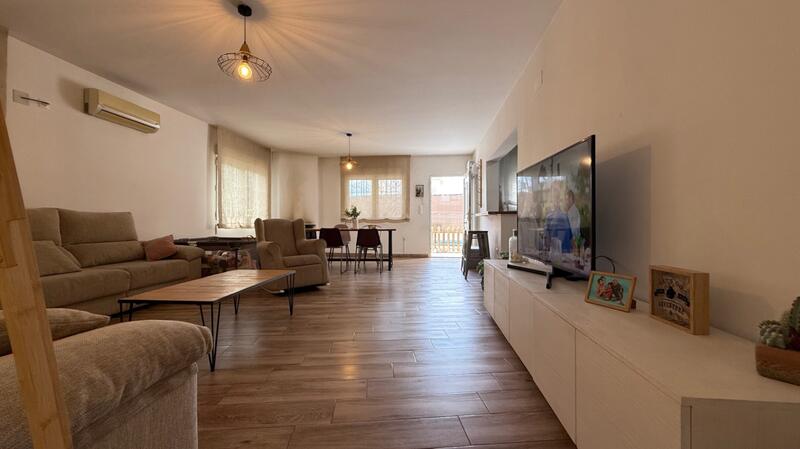 4 Cuarto Villa en venta