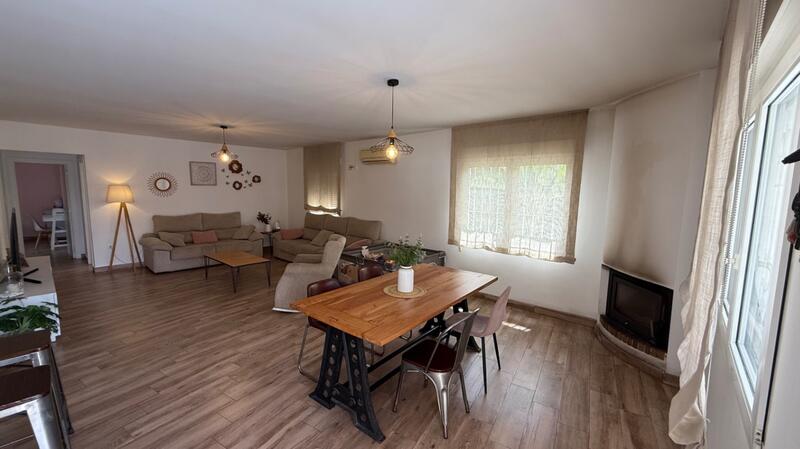 4 Cuarto Villa en venta
