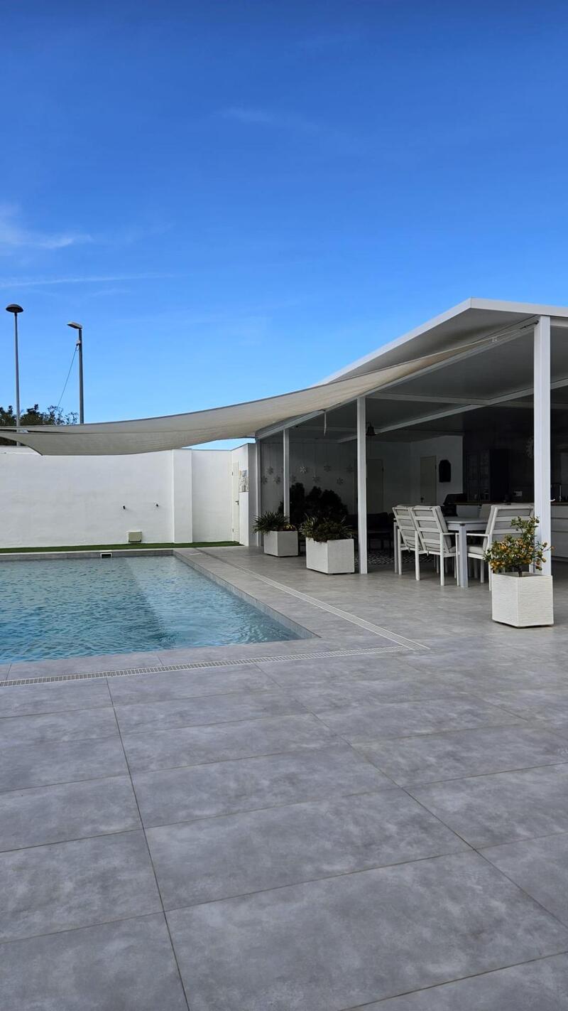 4 bedroom Villa for sale
