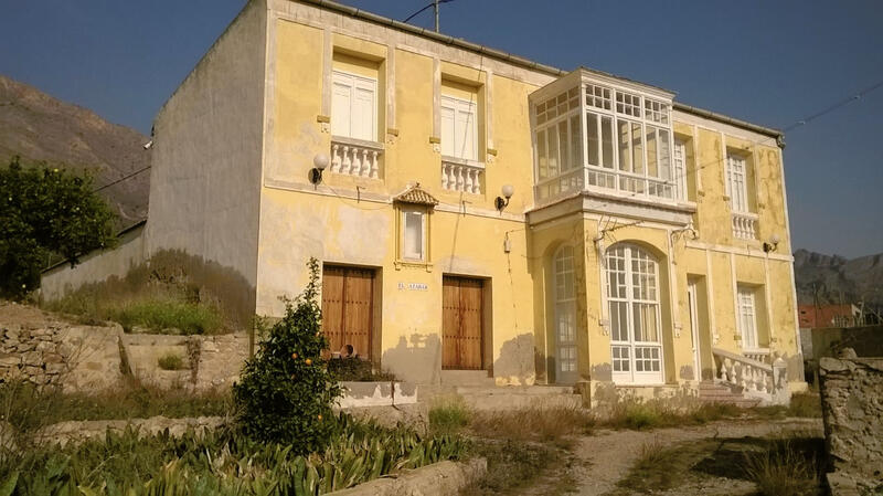 7 Cuarto Casa de Campo en venta