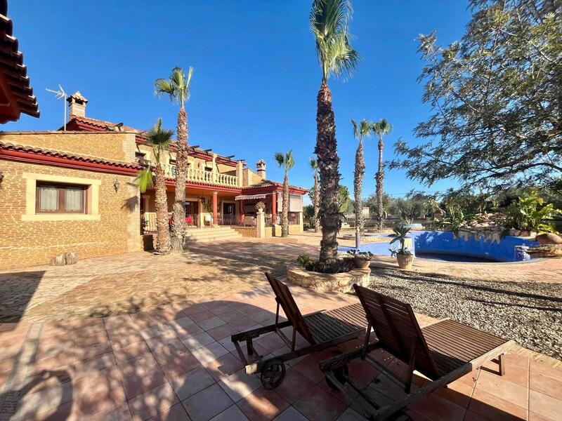 4 slaapkamer Villa Te koop