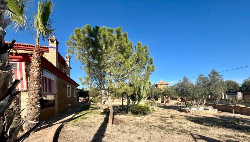 4 slaapkamer Villa Te koop