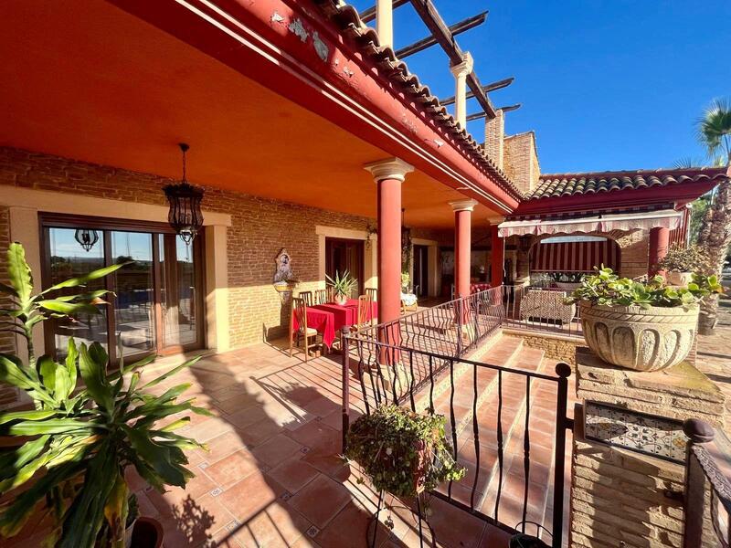 4 slaapkamer Villa Te koop