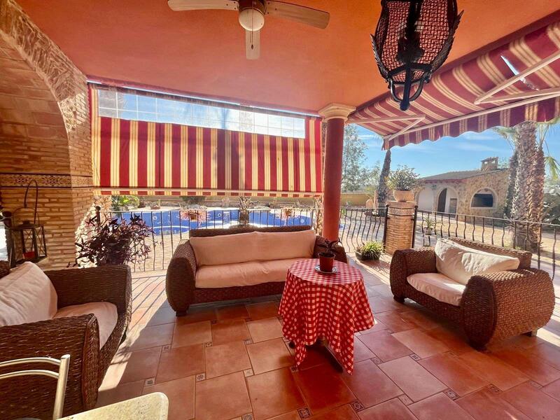4 slaapkamer Villa Te koop