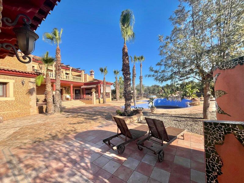 4 slaapkamer Villa Te koop