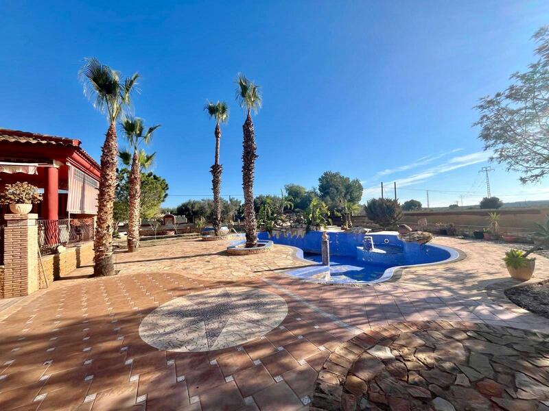 4 slaapkamer Villa Te koop