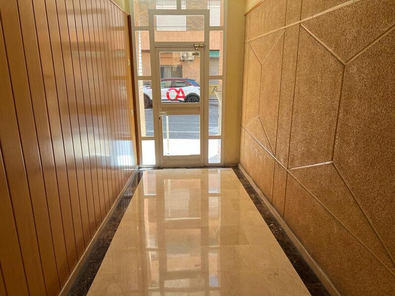 4 slaapkamer Appartement Te koop