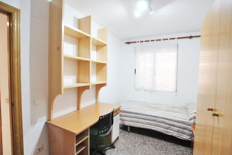 4 slaapkamer Appartement Te koop
