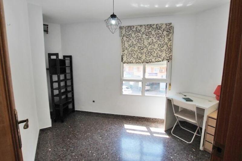 4 slaapkamer Appartement Te koop