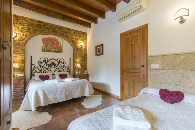 10 chambre Auberge à vendre
