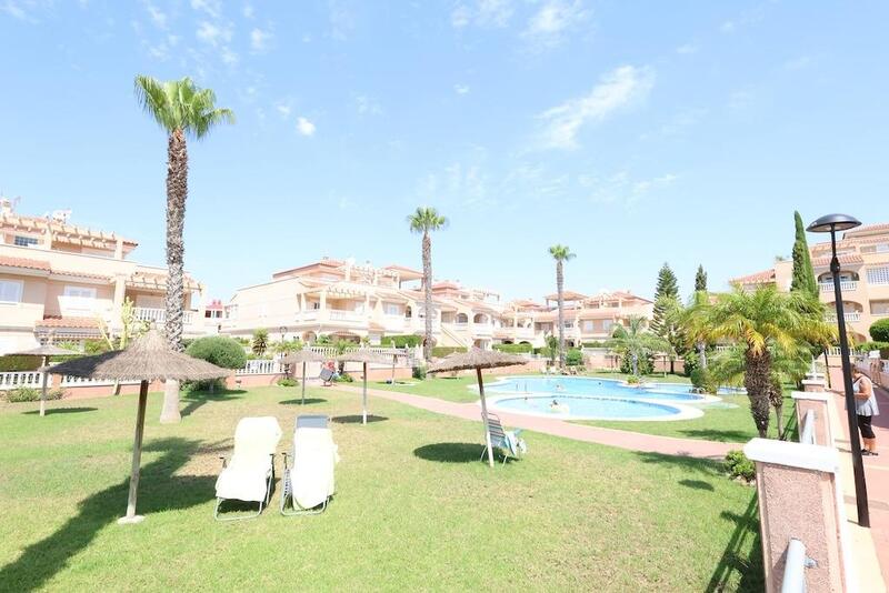 Villa en venta en Orihuela Costa, Alicante
