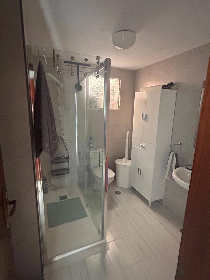 3 slaapkamer Gezinswoning Te koop
