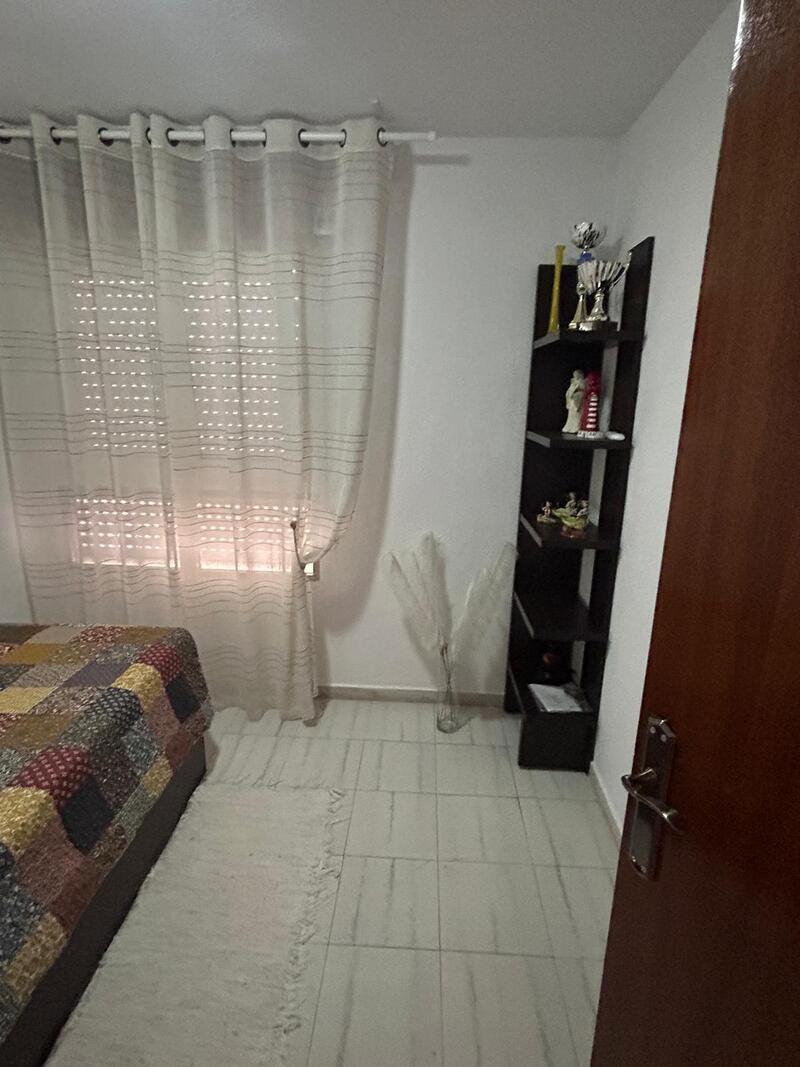 3 slaapkamer Gezinswoning Te koop