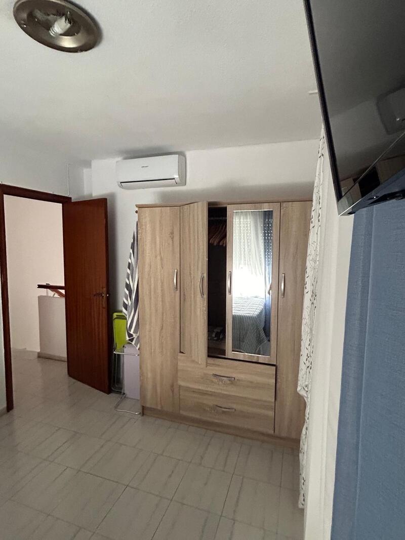 3 slaapkamer Gezinswoning Te koop