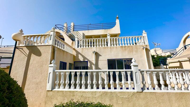 3 bedroom Townhouse for sale