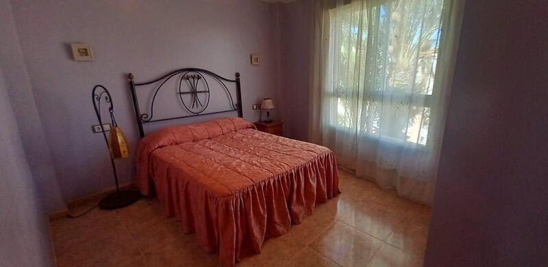 5 slaapkamer Gezinswoning Te koop