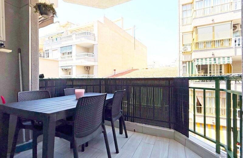 Lägenhet till salu i Torrevieja, Alicante