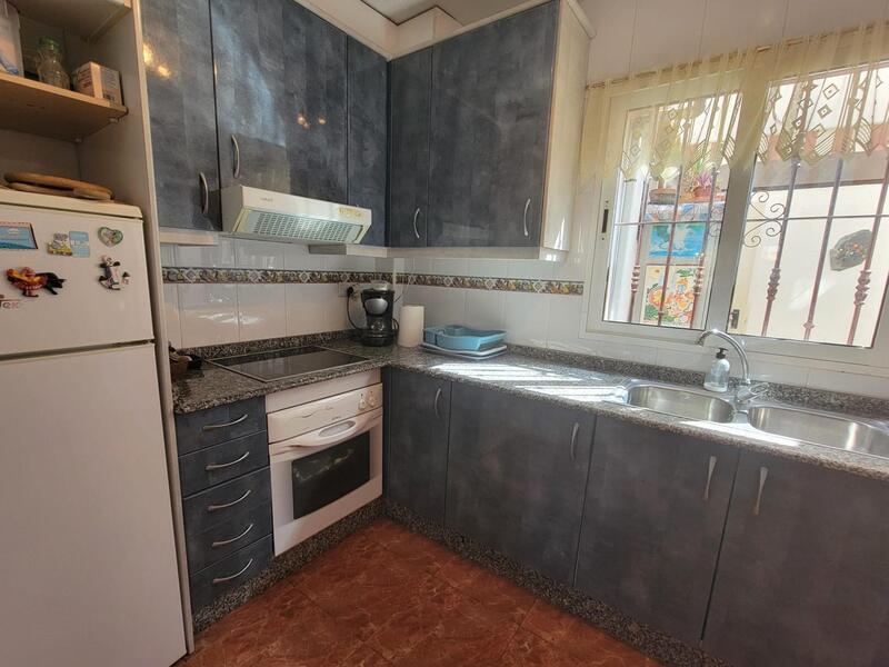 3 slaapkamer Gezinswoning Te koop