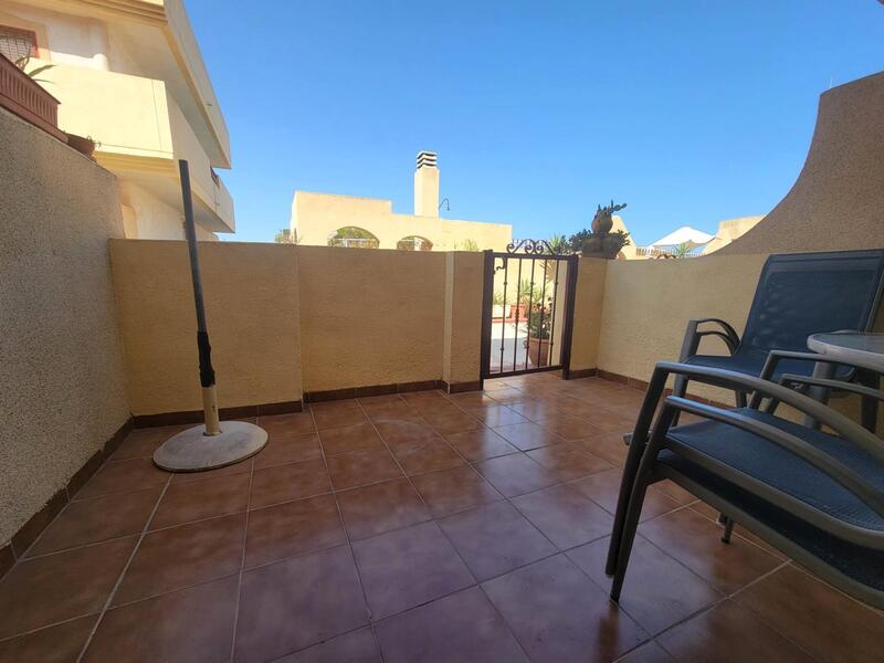 3 slaapkamer Gezinswoning Te koop